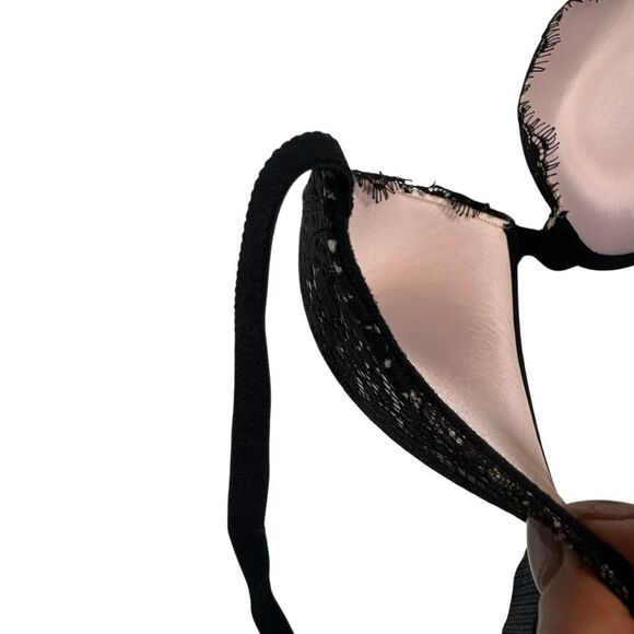Victoria’s Secret Black Lace Push-Up Bra 32D D70 - Picture 13 of 13